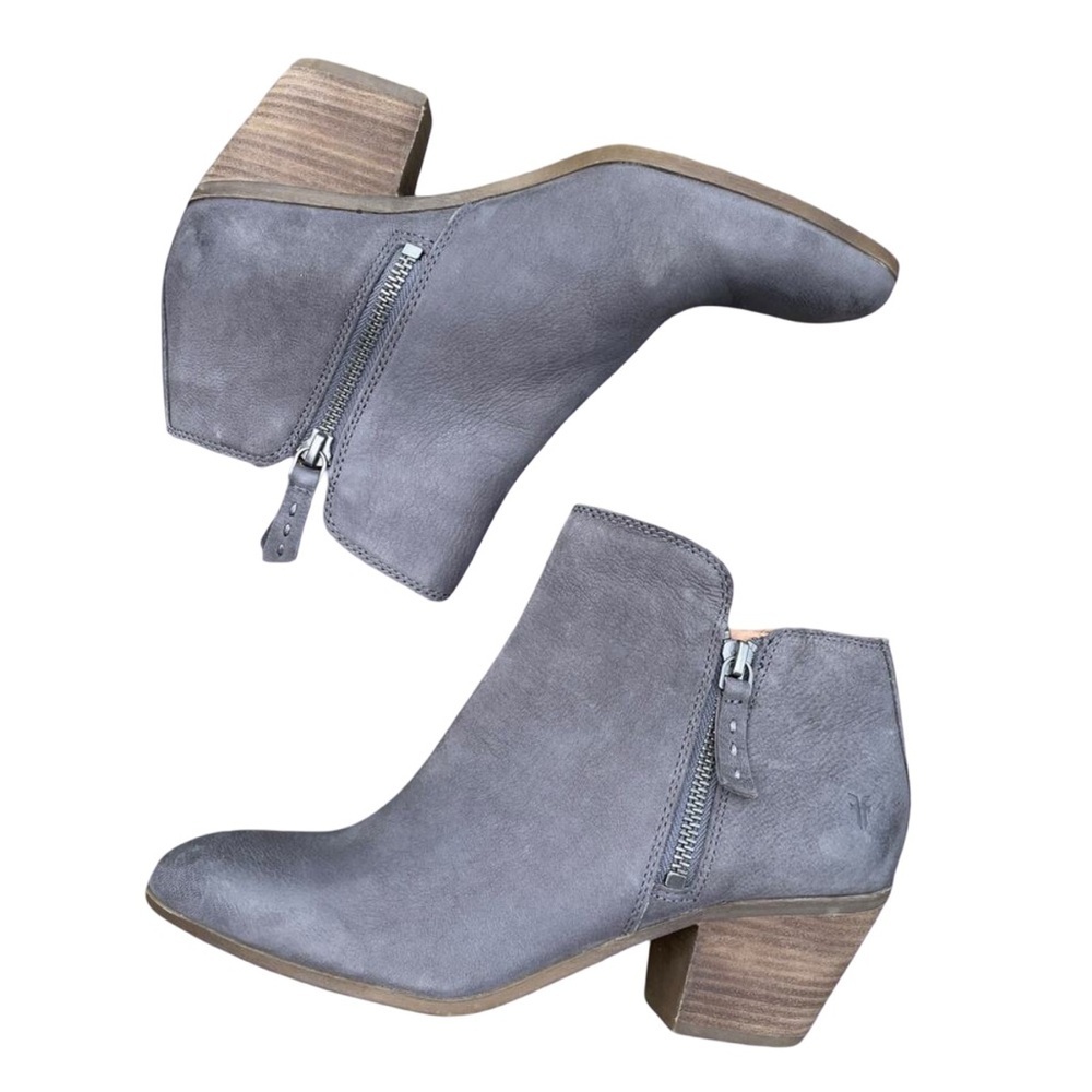 Frye Judith Double Zip Ankle Boots size 9